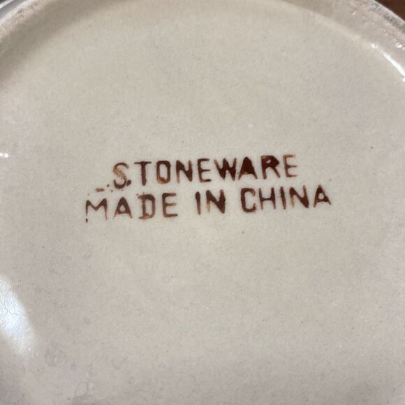 Lot of 4 Stoneware Serving Bowls - Picture 5 of 8